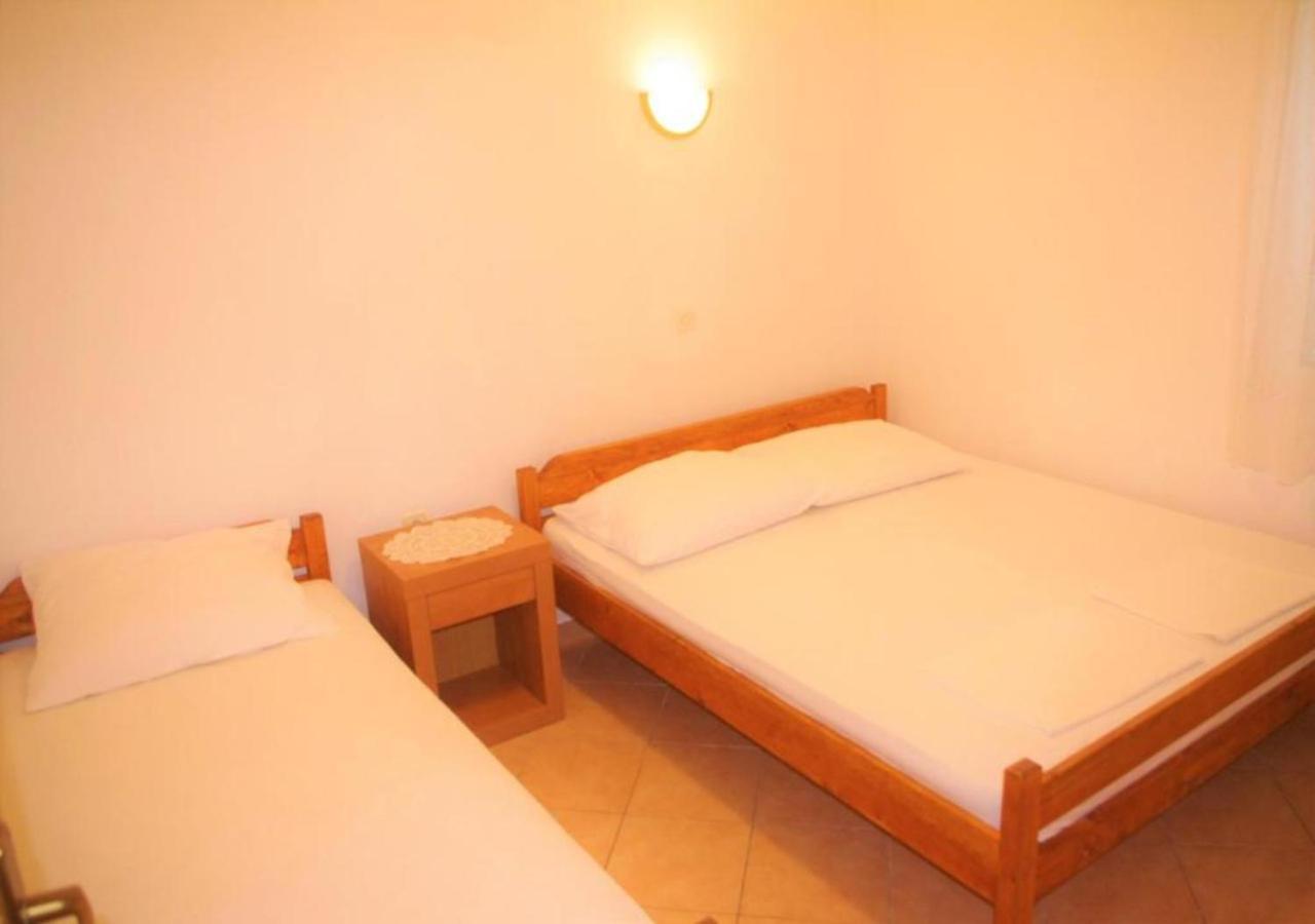 Ferienwohnung Gama Vir Exterior foto