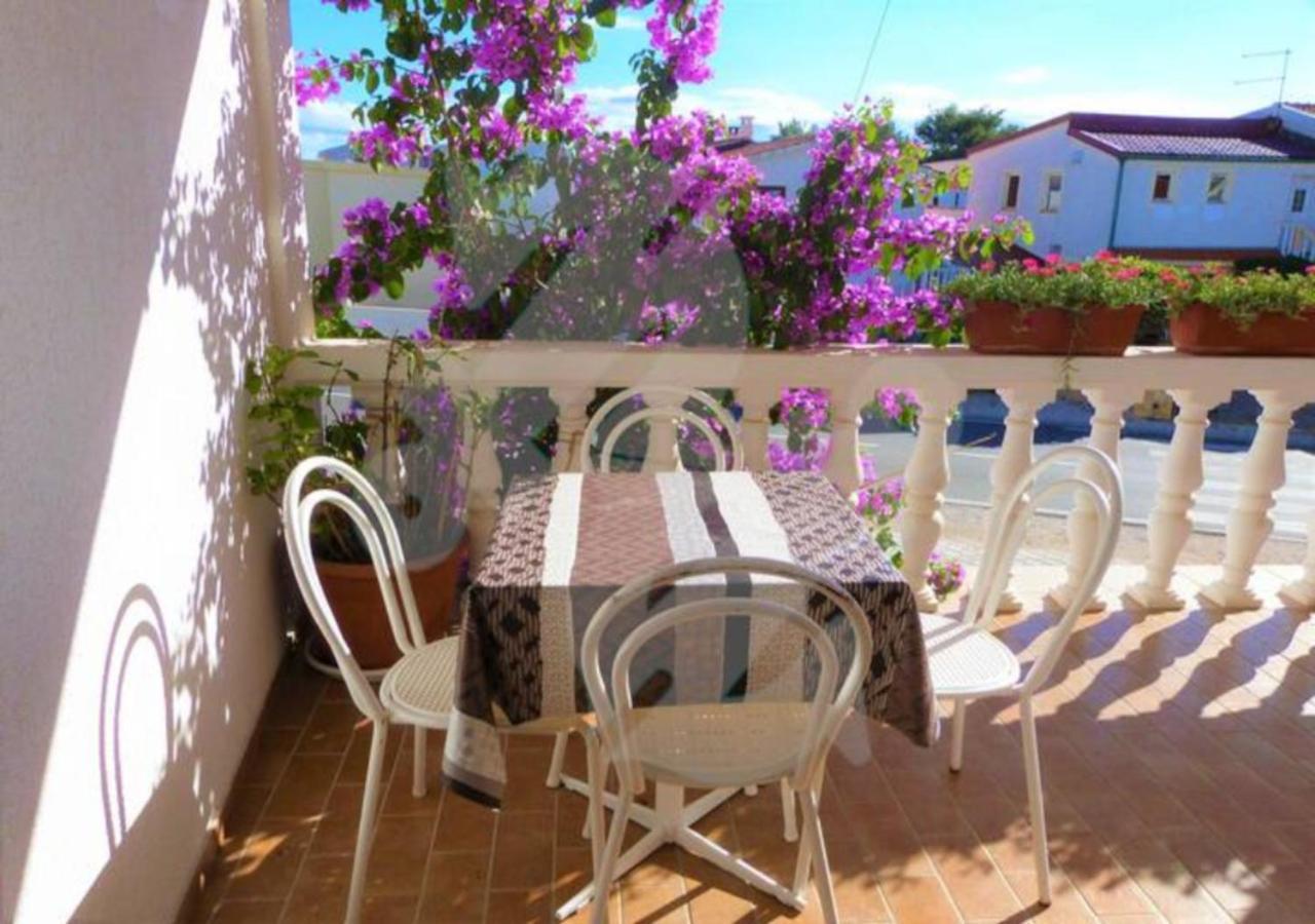 Ferienwohnung Gama Vir Exterior foto